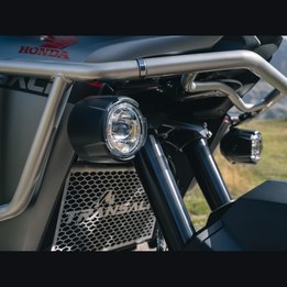 23YM_XL750_TRANSALP_ACC_FOG_LIGHTS_8942