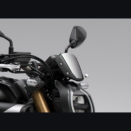 24YM_CB650R_Studio_MAT_GUNPOWDER_BLACK_METALLIC_MT_Sport-Pack_METER-VISOR